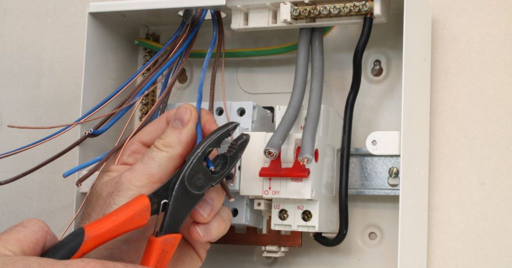 Circuitos e fiações elétricas em Palmas